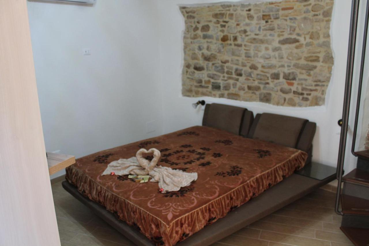 B&B Sotto Le Mura Pietra Montecorvino Exteriér fotografie