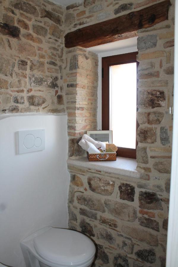 B&B Sotto Le Mura Pietra Montecorvino Exteriér fotografie