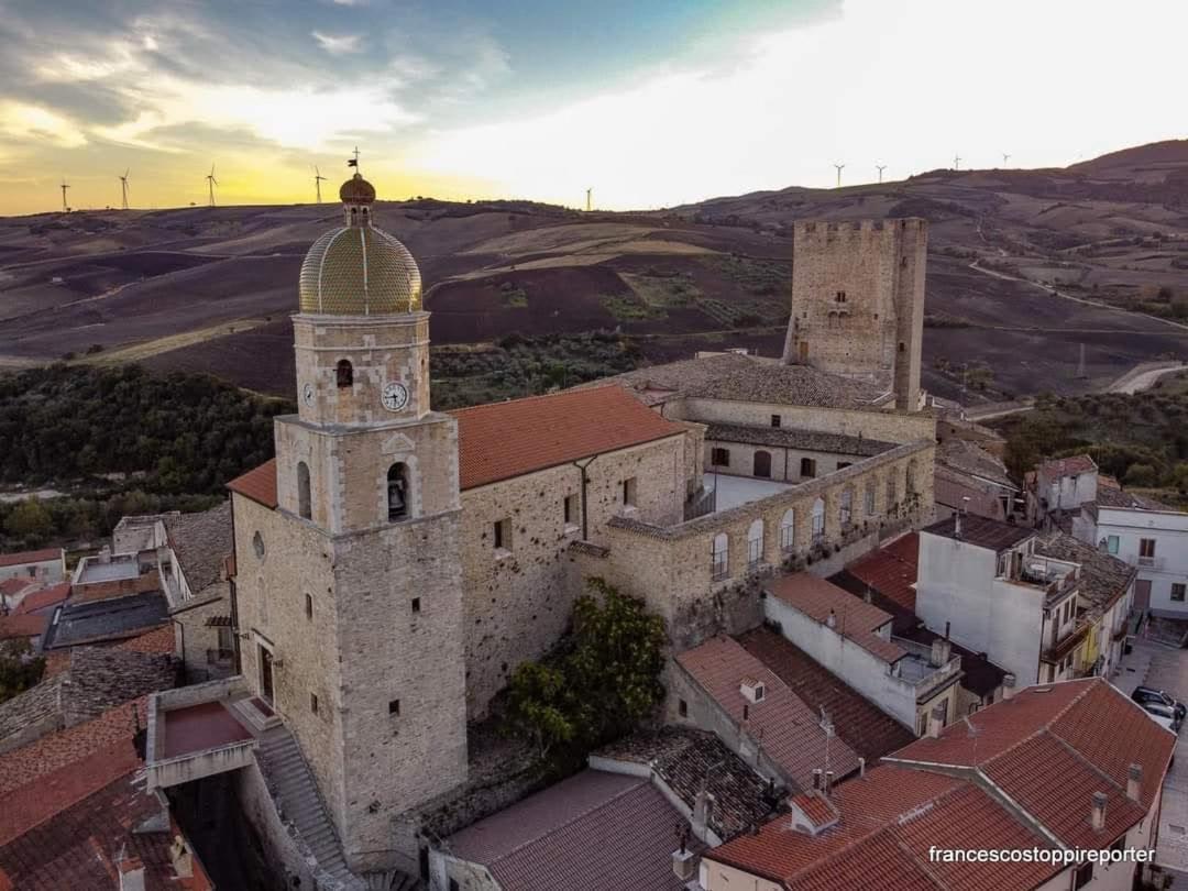 B&B Sotto Le Mura Pietra Montecorvino Exteriér fotografie