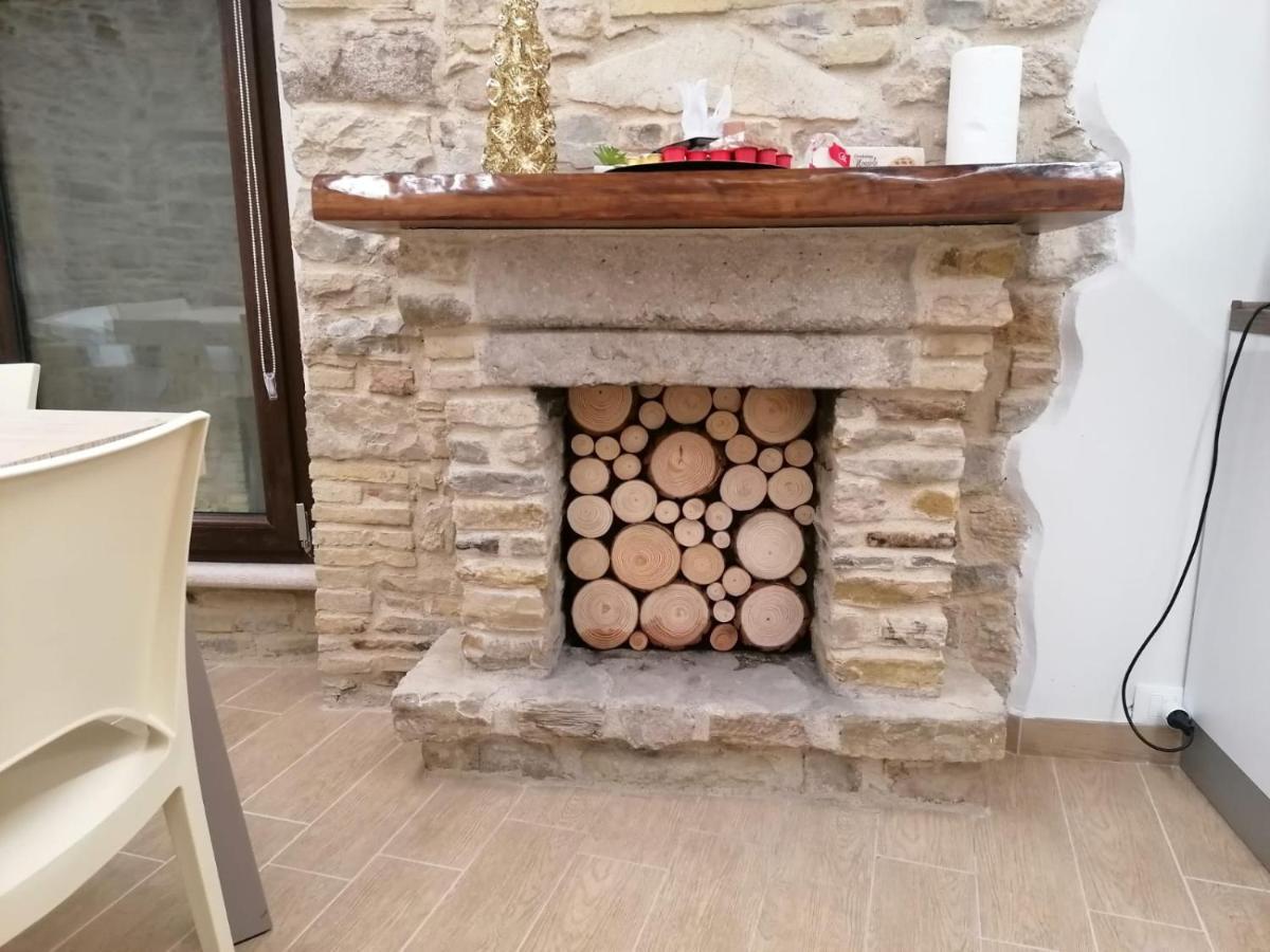 B&B Sotto Le Mura Pietra Montecorvino Exteriér fotografie